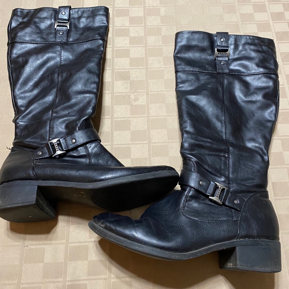 Knee‎ High Black Faux Leather Partial Zip 1.5 Heel